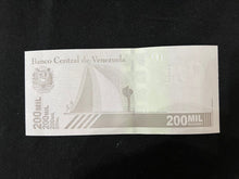 Load image into Gallery viewer, 20 X Venezuela 200 Mil Bolivares Banknote UNC (Uncirculated)