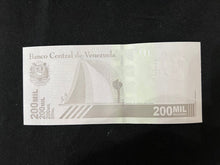 Load image into Gallery viewer, 20 X Venezuela 200 Mil Bolivares Banknote UNC (Uncirculated)
